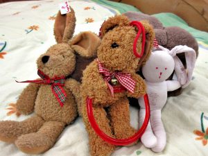 Oster-Dekoration Hasen Stofftiere