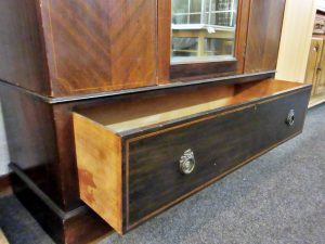 Dielenschrank Holz Antik mit Spiegel