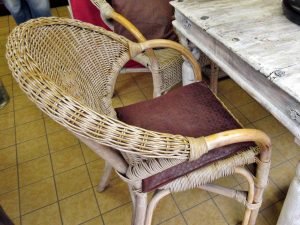 Essgruppe Shabby Vintage Korbstuhl
