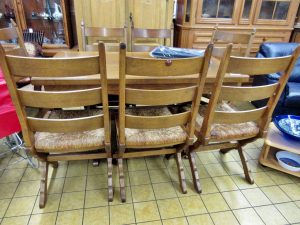 Essgruppe Eiche rustikal Tisch mit Stühlen