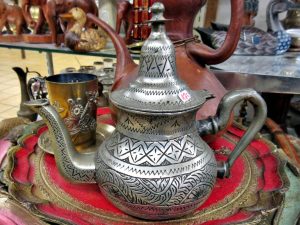 Teekanne orientalisch versilbert