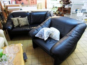 Couch mit Sessel dunkel