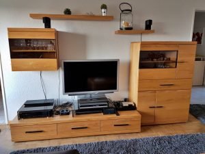 Wohnwand Hartmann Massivholz hell