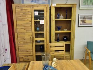 Regal Vitrine Massivholz hell