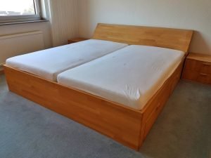 Doppelbett Massivholz hell