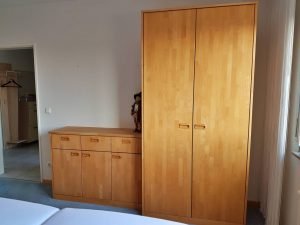 Kleiderschrank Kommode Massivholz hell