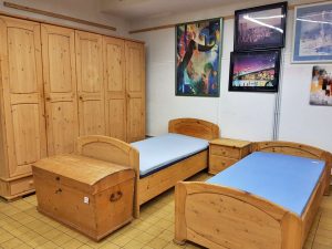 Schlafzimmer Weichholz komplett oder einzeln