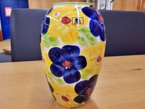 Dekoration schöner Wohnen farbenfrohe Blumenvase