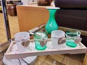 Dekoration schöner Wohnen Teelichter mit Vase