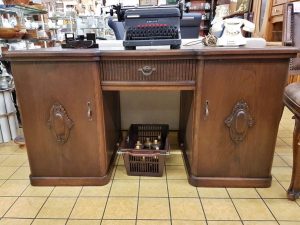 Wohnmöbel Schreibtisch Eiche dunkel antik