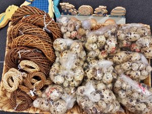 Osterdeko Osterkränze und Osterschmuck