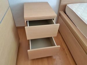 Nachttisch Holz massiv IKEA modern