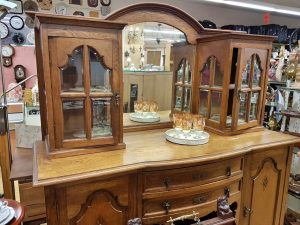 Antike Möbel Buffetschrank Vitrinenschrank Eiche