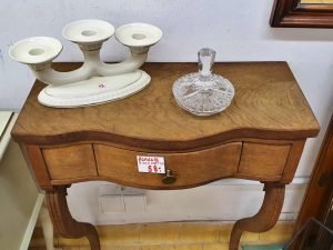 Wandkonsole Holz Eiche antik