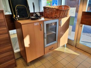 Kommode Schränkchen Buche mit Glastüre