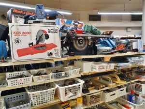 Möbel, Einrichtung und Inventar aus allen Epochen 12