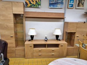 Wohnwand Schrankwand mit Beleuchtung Holzoptik hell