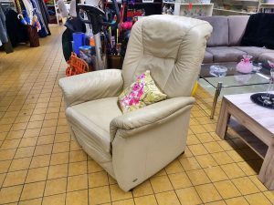 Fernsehsessel mit Aufstehhilfe Himolla Cumulus Leder creme