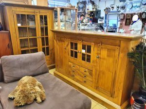Vitrinenschrank Highboard Weichholz rustikal lackiert