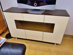 Designerkommode mit Beleuchtung beige mit Glasplatte