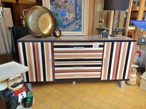 Kommode Sideboard stylisch gestreift