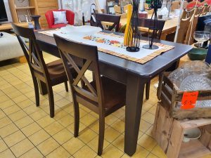Esstisch antik mit Stühlen Holz braun