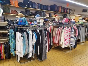 Bekleidung Damen und Herren