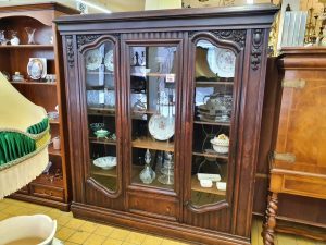 Vitrinenschrank Bücherschrank Eiche antik