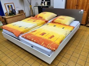 Doppelbett Bettgestell modern