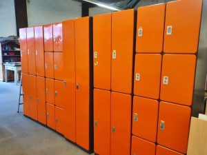 Spindschränke Spinde 70/80ér Jahre orange