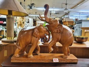 Einrichtung und Accessoires 02