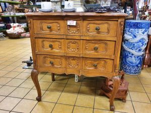 Kommode Chippendale Eiche