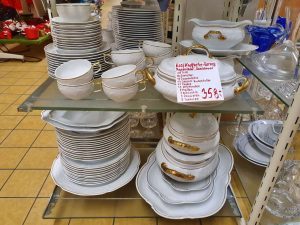 Essservices, Kaffeeservices, Glasserien und Gläser 04