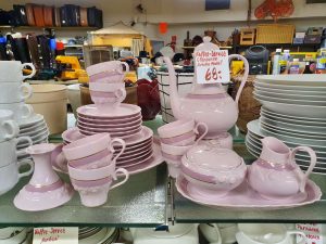 Essservices, Kaffeeservices, Glasserien und Gläser 05