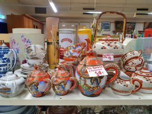 Essservices, Kaffeeservice, Glasserien und Gläser 09