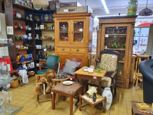 Möbel, Einrichtung und mehr 20221217 03