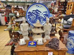 Möbel, Einrichtung und mehr 20221217 04