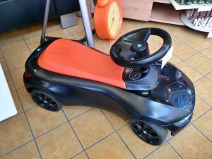 20230318 BMW Baby Racer Bobbycar schwarz rot