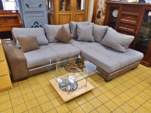 20230507 Möbel und Einrichtung 01