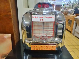 202307029 Möbel und Einrichtung 13