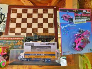 20230828 Sammlerstücke Spielzeug alt antik 09