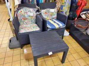 20240428 Möbel und Geräte für die Garten-Saison 03