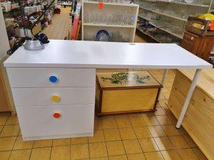 20250802 Möbel Einrichtung 03