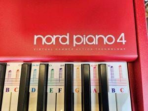 20260612 Klavier Stagepiano Clavio Nord Piano 4 rot 02