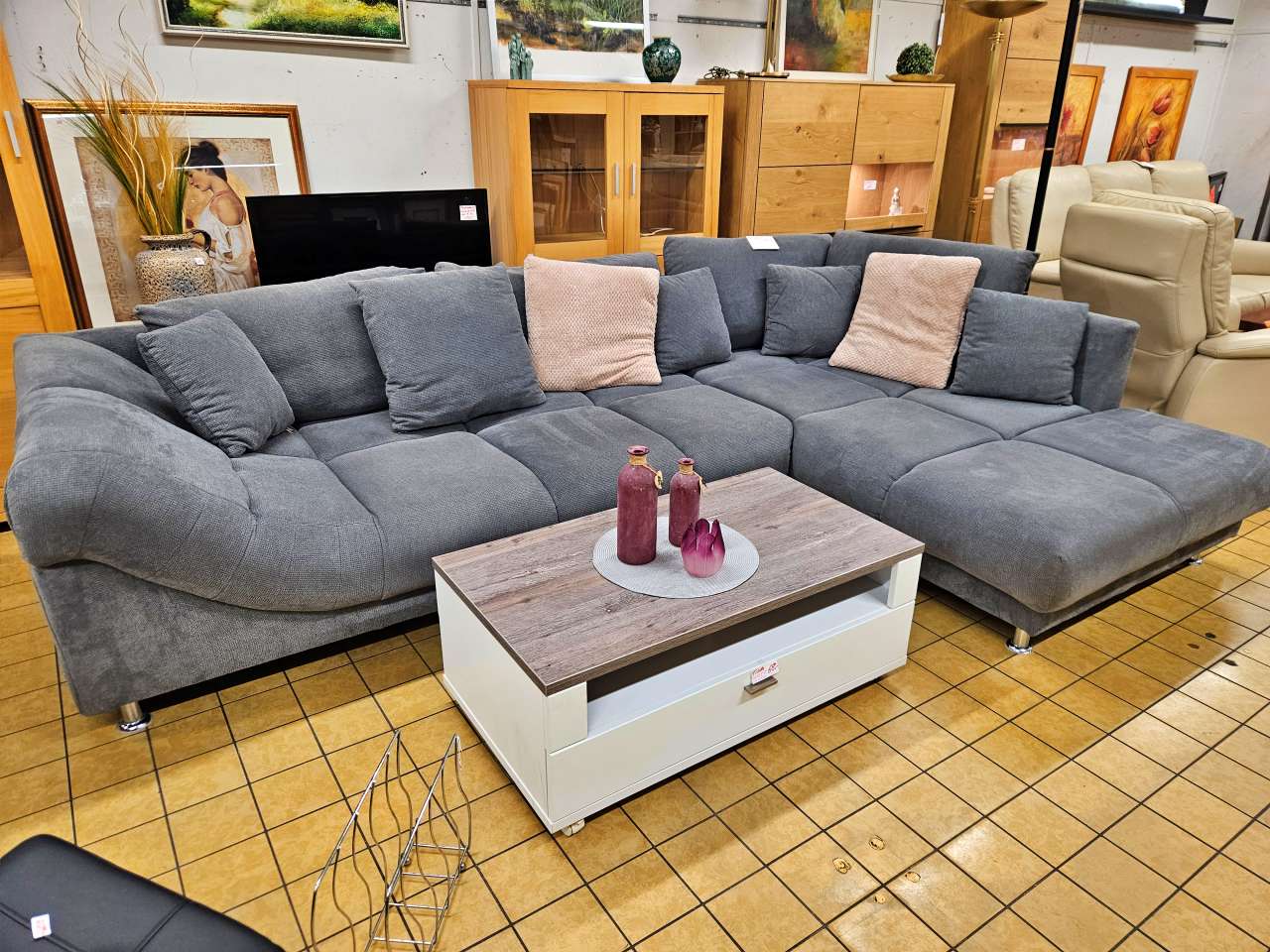20260831 Trödel Oase Secondhand Möbel und Einrichtung 01